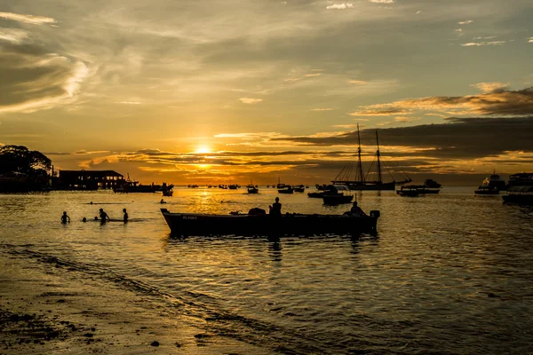 Захід сонця на Індійському океані — стокове фото