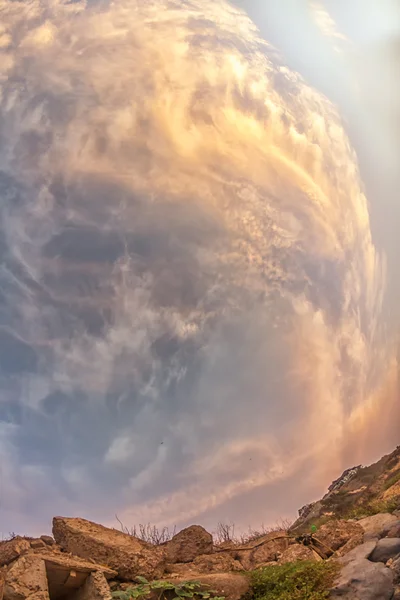 Spinning moln på himlen — Stockfoto