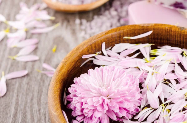 Spa with field flowers — Stock Photo, Image