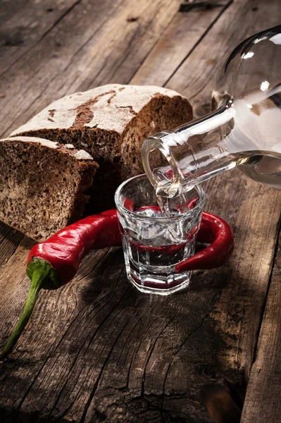 Vintage wodka stilleven — Stockfoto