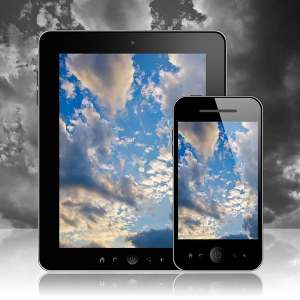 Tablet pc and mobile phone — Stock Photo, Image