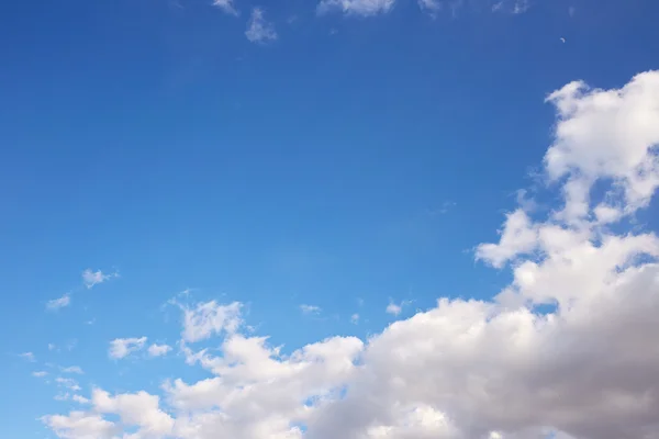 Cielo azul —  Fotos de Stock