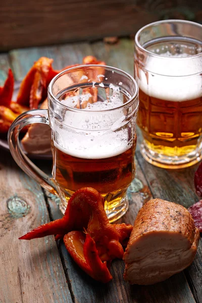 Beer with smoked meat — Stock Photo, Image