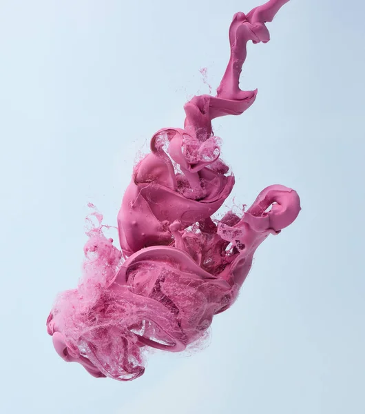 Gota Rosa Agua Sobre Fondo Gris — Foto de Stock