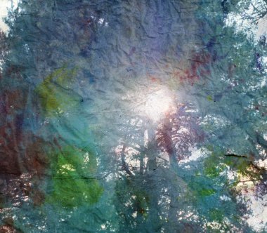 buruşuk kağıt arka plan üzerinde güneş