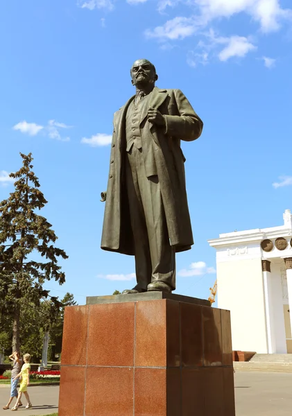 Interesante estatua de Lenin en Moscú —  Fotos de Stock