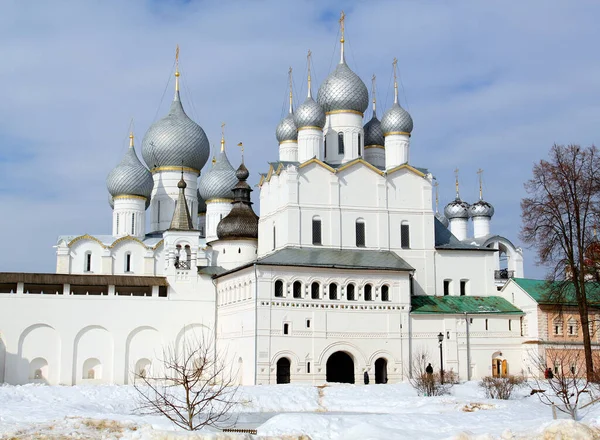 Hermoso Paisaje Invierno Con Kremlin Rostov Día Soleado —  Fotos de Stock