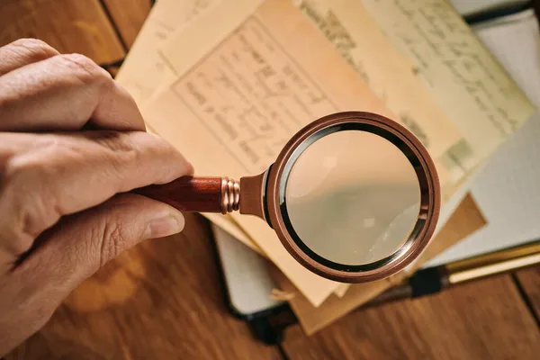 Exploring Antique Documents Magnifying Glass — Stock Photo, Image