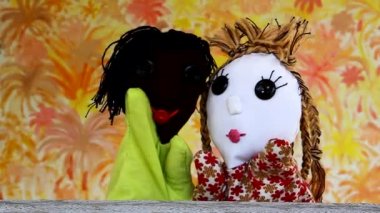 Afrika bebek ve Kafkas selamlıyorum ve birlikte sosyalleşme