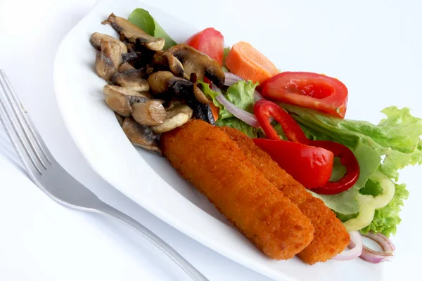 Fish fingers and salad — Stock Photo, Image