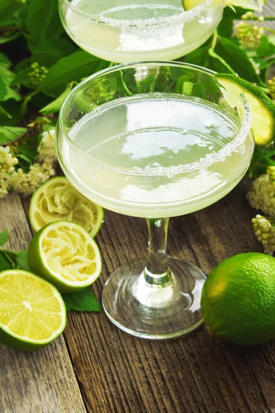 Lime cocktail — Stock Photo, Image