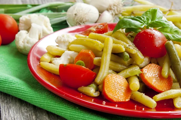 Haricot beans salad with vegetables — Stock Photo, Image