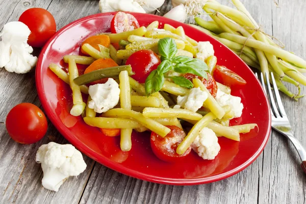 Haricot beans salad with vegetables — Stock Photo, Image