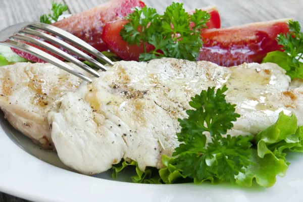 Gegrillte Hühnerbrust — Stockfoto