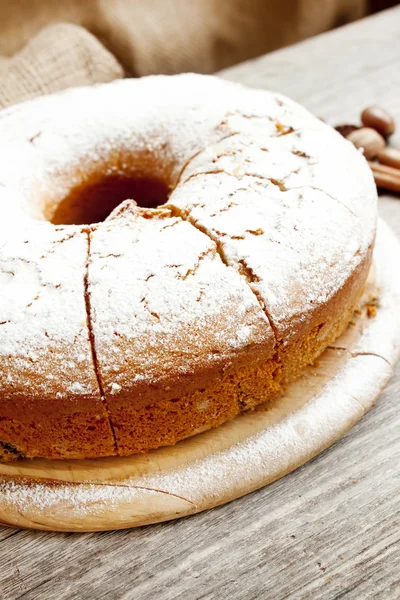 Cake with powdered sugar,ciambellone — Stock Photo, Image