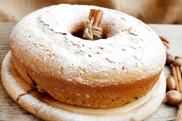 Cake with powdered sugar,ciambellone — Stock Photo, Image