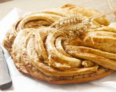 tatlı ekmek örgülü, lezzetli pasta ürün