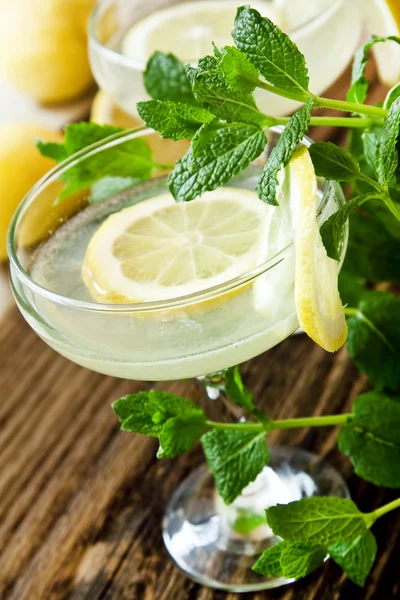 Cocteles de limón —  Fotos de Stock