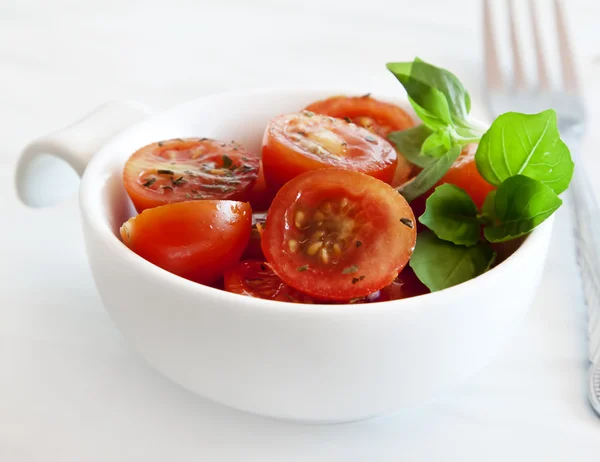 Cherry Tomatoes and Basil — Stock Photo, Image