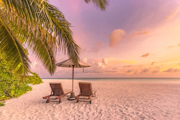 Tropischer Sonnenuntergang Strand Als Sommerlandschaft Mit Luxuriösem Resort Strand Palmenschaukel — Stockfoto