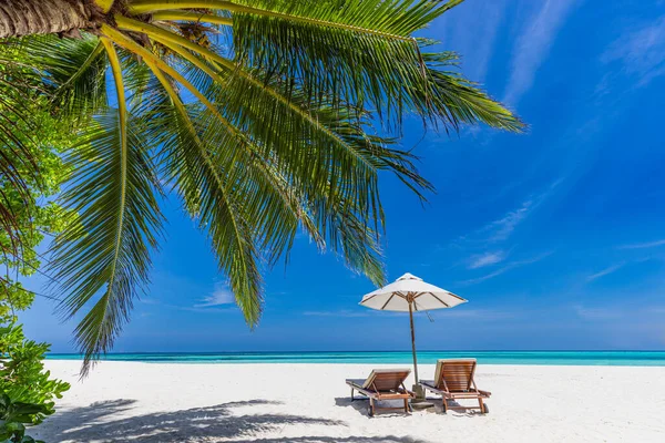 Beautiful Sea Beach Umbrella Chairs — Stock Photo, Image