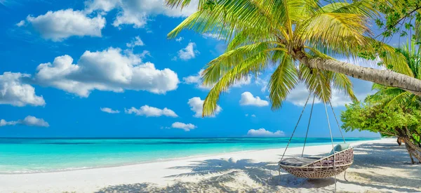 Bella Spiaggia Tropicale Nella Giornata Sole — Foto Stock