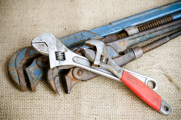 Old wrench — Stock Photo, Image