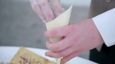 Karışık kızarmış Napoli balığı.