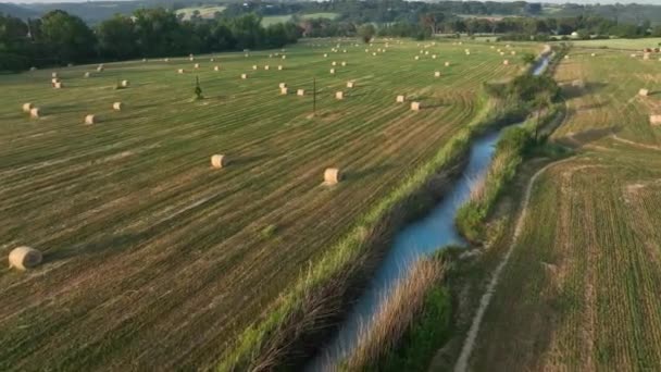Vista Área Campo Com Fardos Feno Zona Rural Toscana — Vídeo de Stock