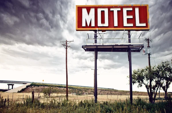 Vecchio cartello del motel sulla Route 66, USA — Foto Stock