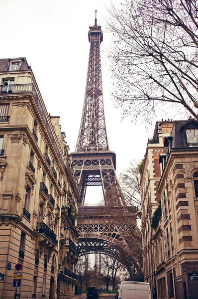 The Eiffel Tower in Paris — Stock Photo, Image