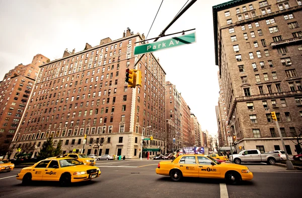 Street life della città su Park Avenue — Foto Stock