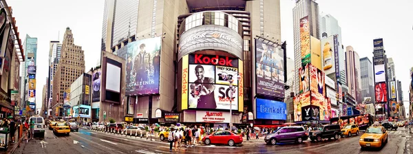 Panoramische opname van times square — Stockfoto