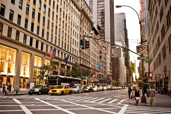 Gula taxibilar i new york — Stockfoto