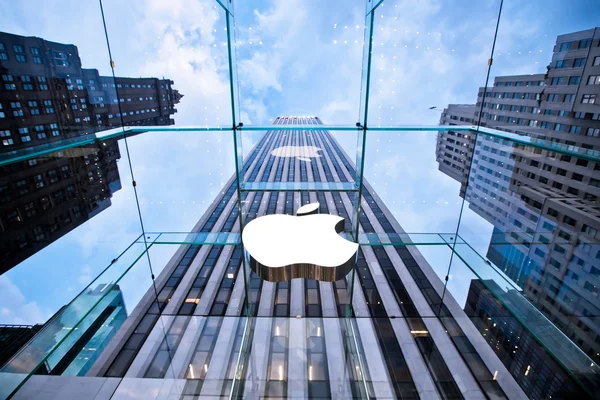 Tienda Apple en la Quinta Avenida — Foto de Stock