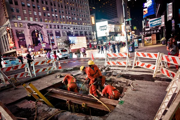 在时代广场的道路工程 — 图库照片