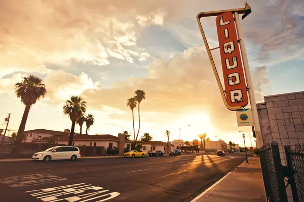 Liqor Store in Neddles town — Stock Photo, Image