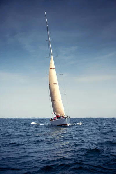 Sailing ship yachts with white sails — Stock Photo, Image