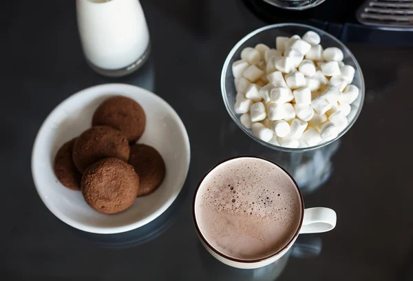 Chocolat chaud à la guimauve — Photo