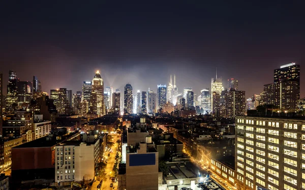 曼哈顿中城的夜景 — 图库照片