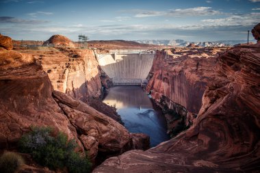Glen Canyon Dam in Page clipart