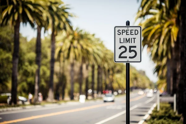 Límite de velocidad 25 signo — Foto de Stock