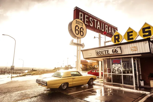 Restaurant teken langs historische route 66 — Stockfoto