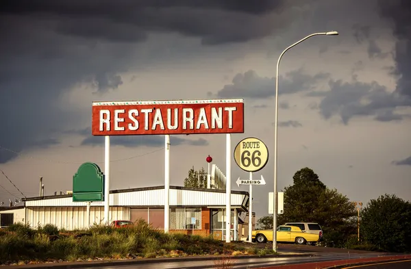 Panneau restaurant le long de la Route 66 — Photo