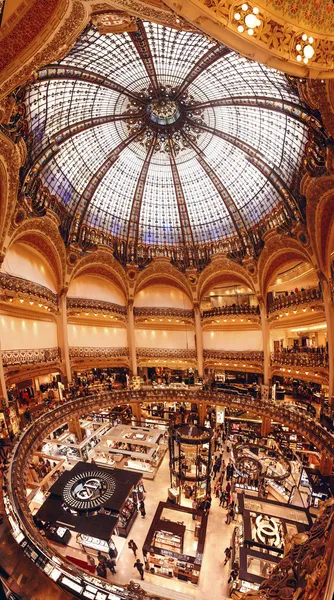 Galeries lafayette, Παρίσι — Φωτογραφία Αρχείου