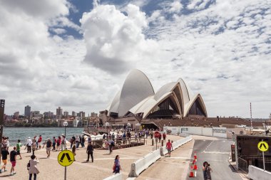 Sydney Opera Binası