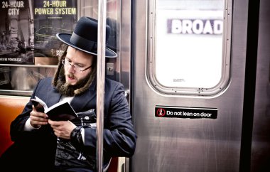 new york metro Yahudi adam