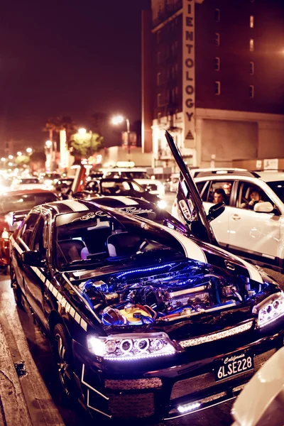 Car with open hood — Stock Photo, Image