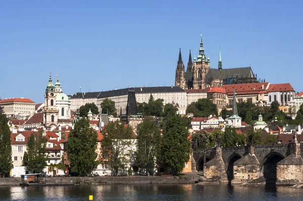 Karlsbrücke — Stockfoto