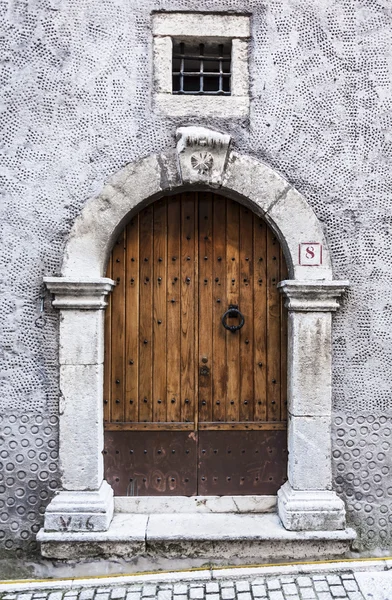 Italienische Tür — Stockfoto